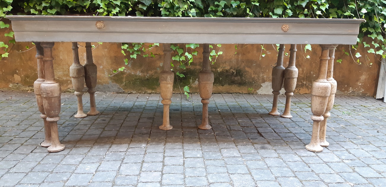 Tavolo di designe con rocchetti - immagine 7