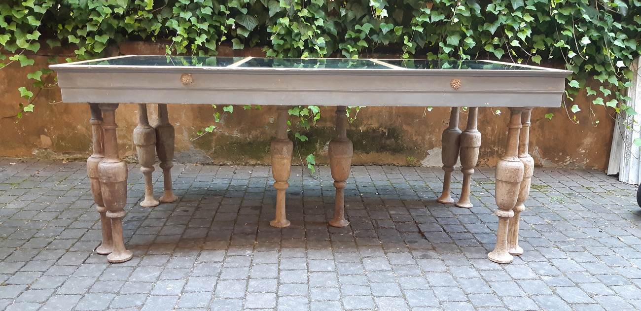 Tavolo di designe con rocchetti - immagine 8