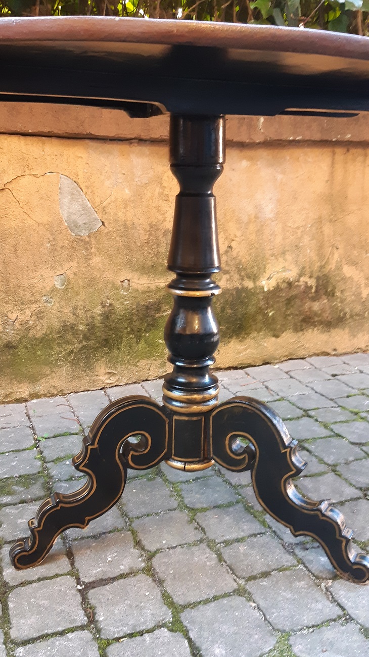 Tavolino dipinto antico da salotto - immagine 5