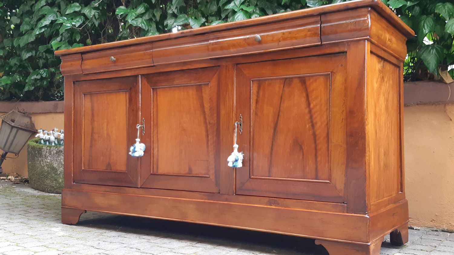 Credenza cappuccina antica a 3 ante - immagine 4