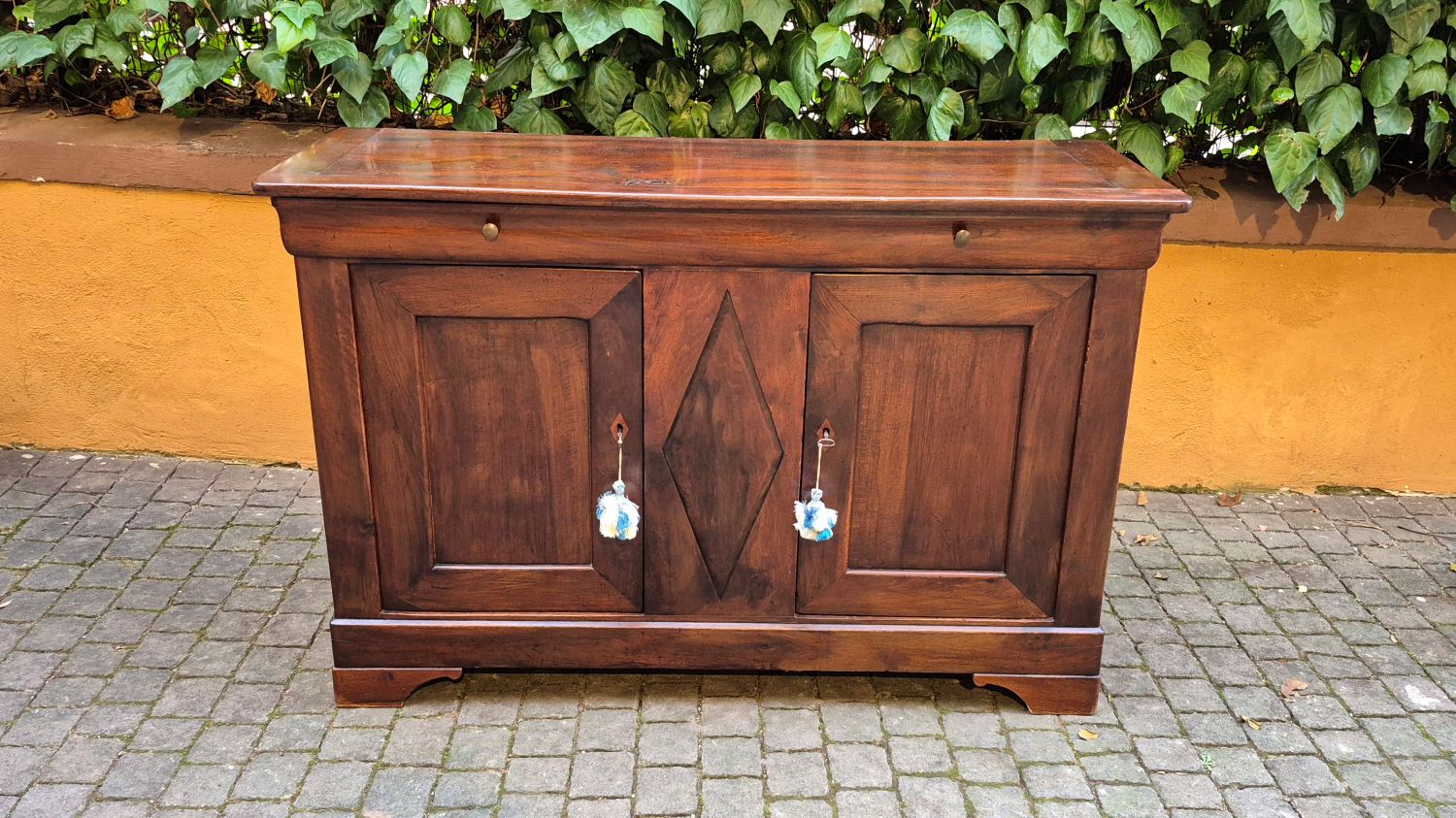 Credenza cappuccina antica