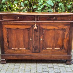 Credenza francese antica