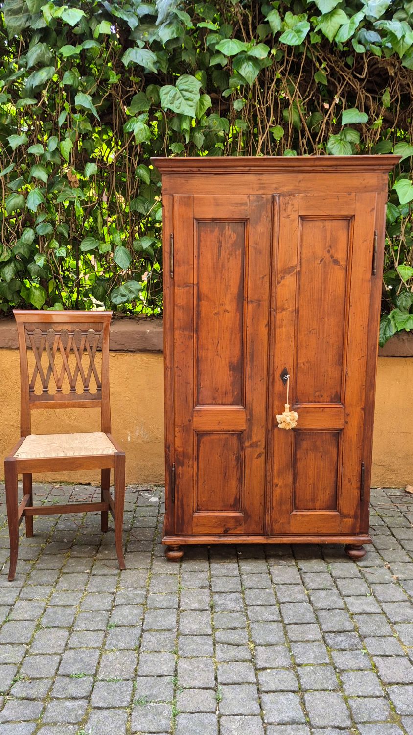 Credenza armadietto antico