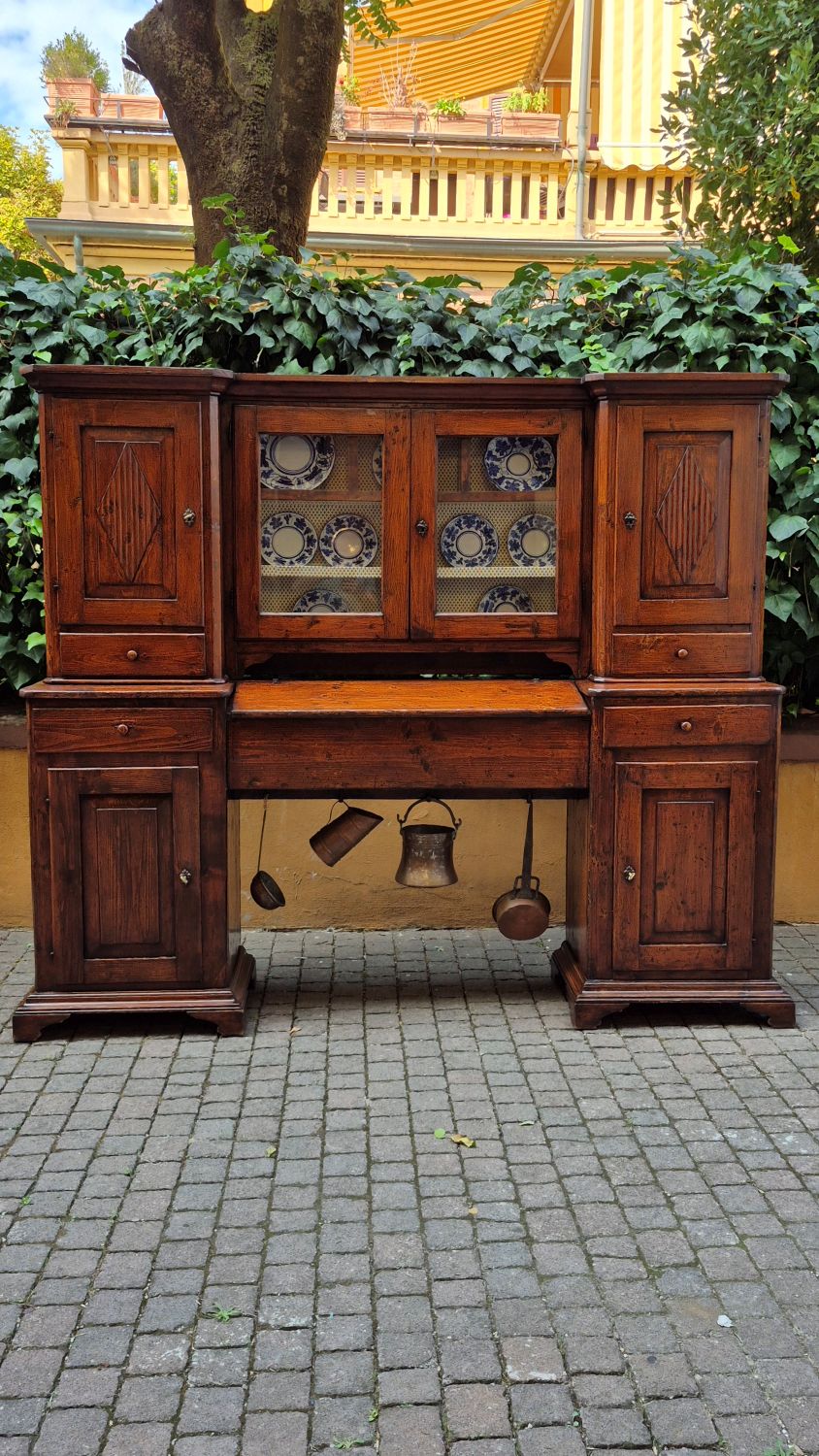Credenza piattaia piemontese a ponte